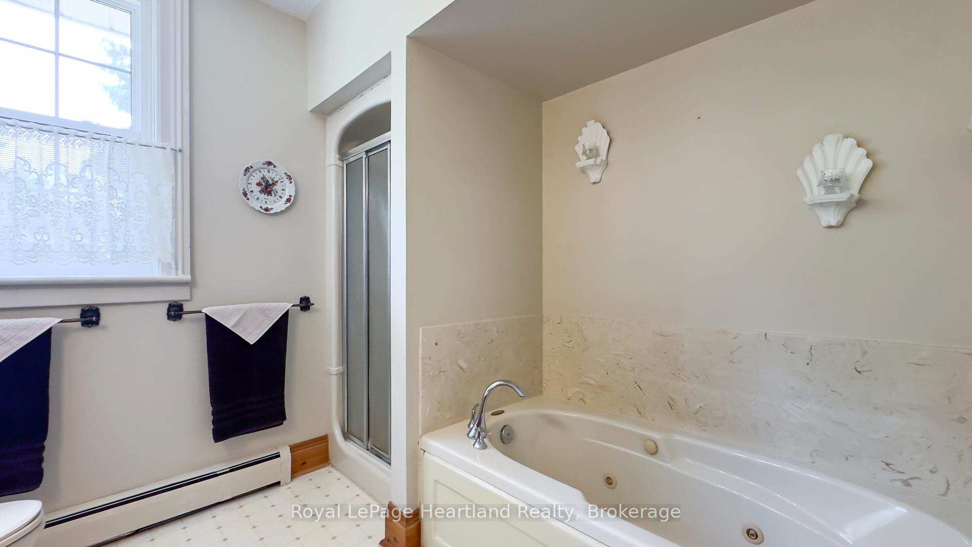 Photo 33 of 131 Rattenbury Street E, Central Huron, Clinton — HOMEH