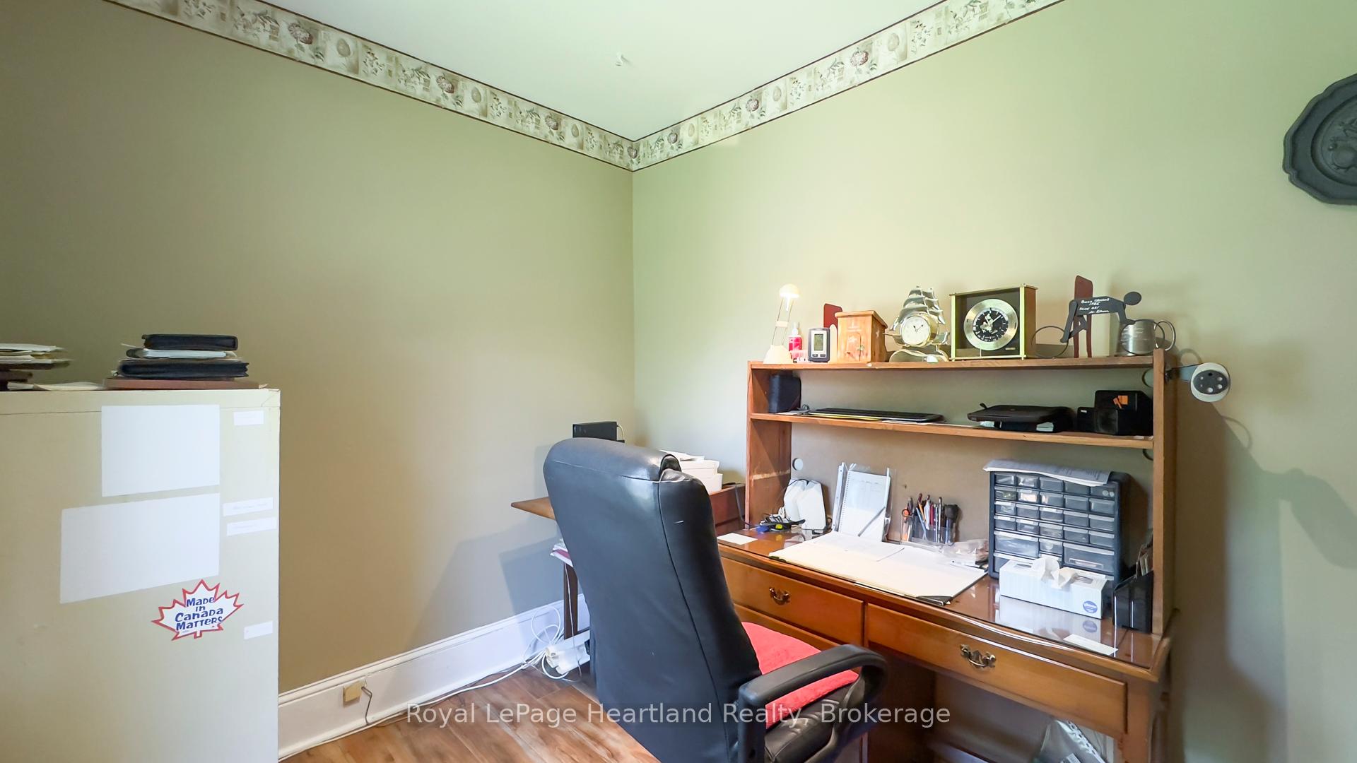 Photo 31 of 131 Rattenbury Street E, Central Huron, Clinton — HOMEH