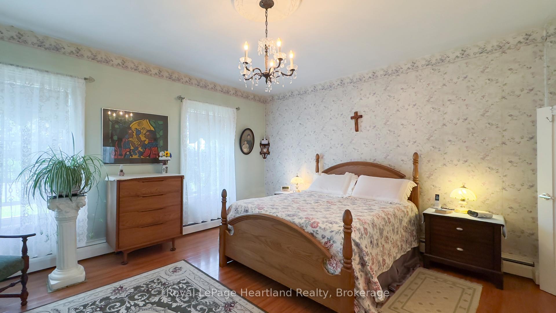 Photo 32 of 131 Rattenbury Street E, Central Huron, Clinton — HOMEH