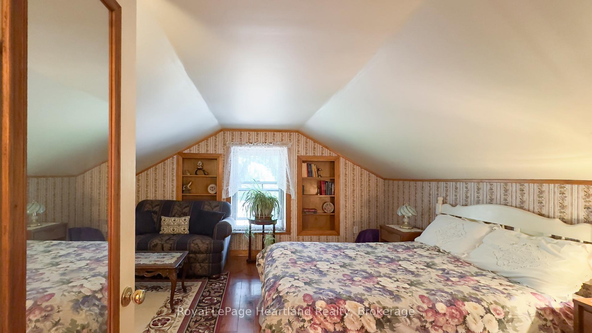 Photo 39 of 131 Rattenbury Street E, Central Huron, Clinton — HOMEH