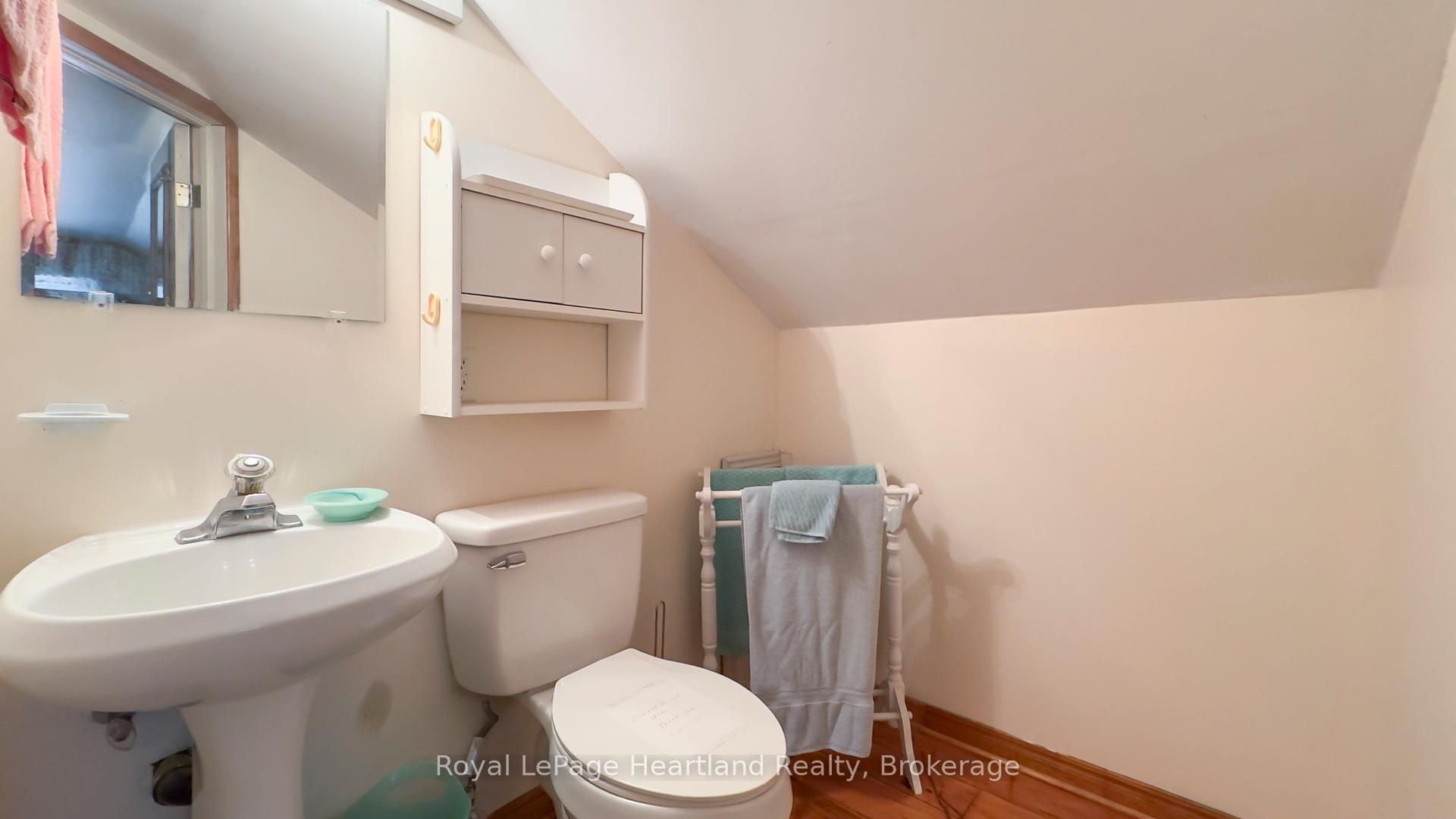 Photo 38 of 131 Rattenbury Street E, Central Huron, Clinton — HOMEH