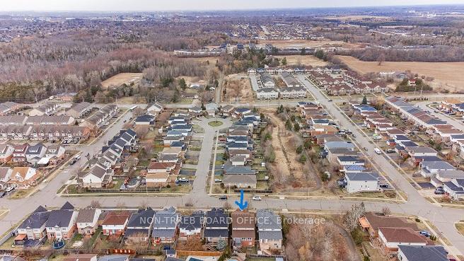 Photo 4 of 19 Bard Boulevard, Guelph, Pineridge/Westminster Woods — HOMEH