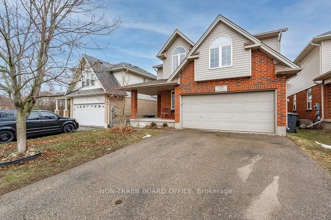 Photo 5 of 19 Bard Boulevard, Guelph, Pineridge/Westminster Woods — HOMEH