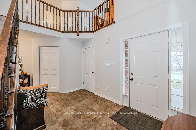 Photo 7 of 19 Bard Boulevard, Guelph, Pineridge/Westminster Woods — HOMEH