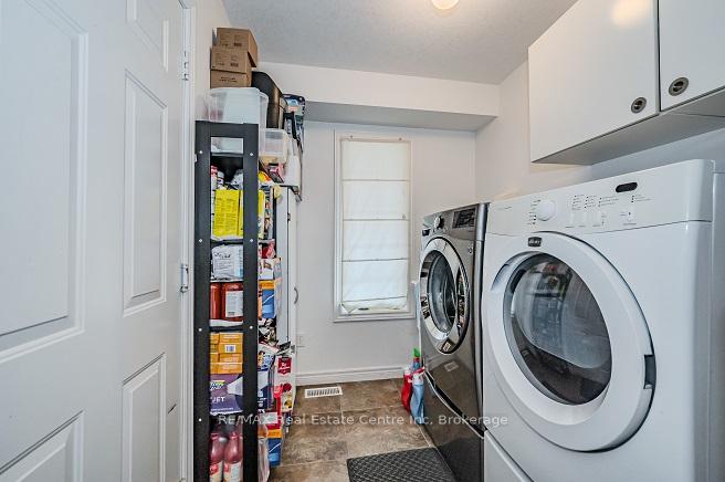 Photo 28 of 19 Bard Boulevard, Guelph, Pineridge/Westminster Woods — HOMEH