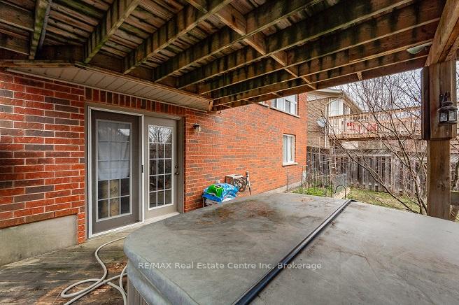 Photo 31 of 19 Bard Boulevard, Guelph, Pineridge/Westminster Woods — HOMEH
