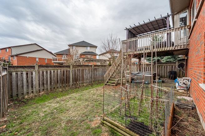 Photo 34 of 19 Bard Boulevard, Guelph, Pineridge/Westminster Woods — HOMEH