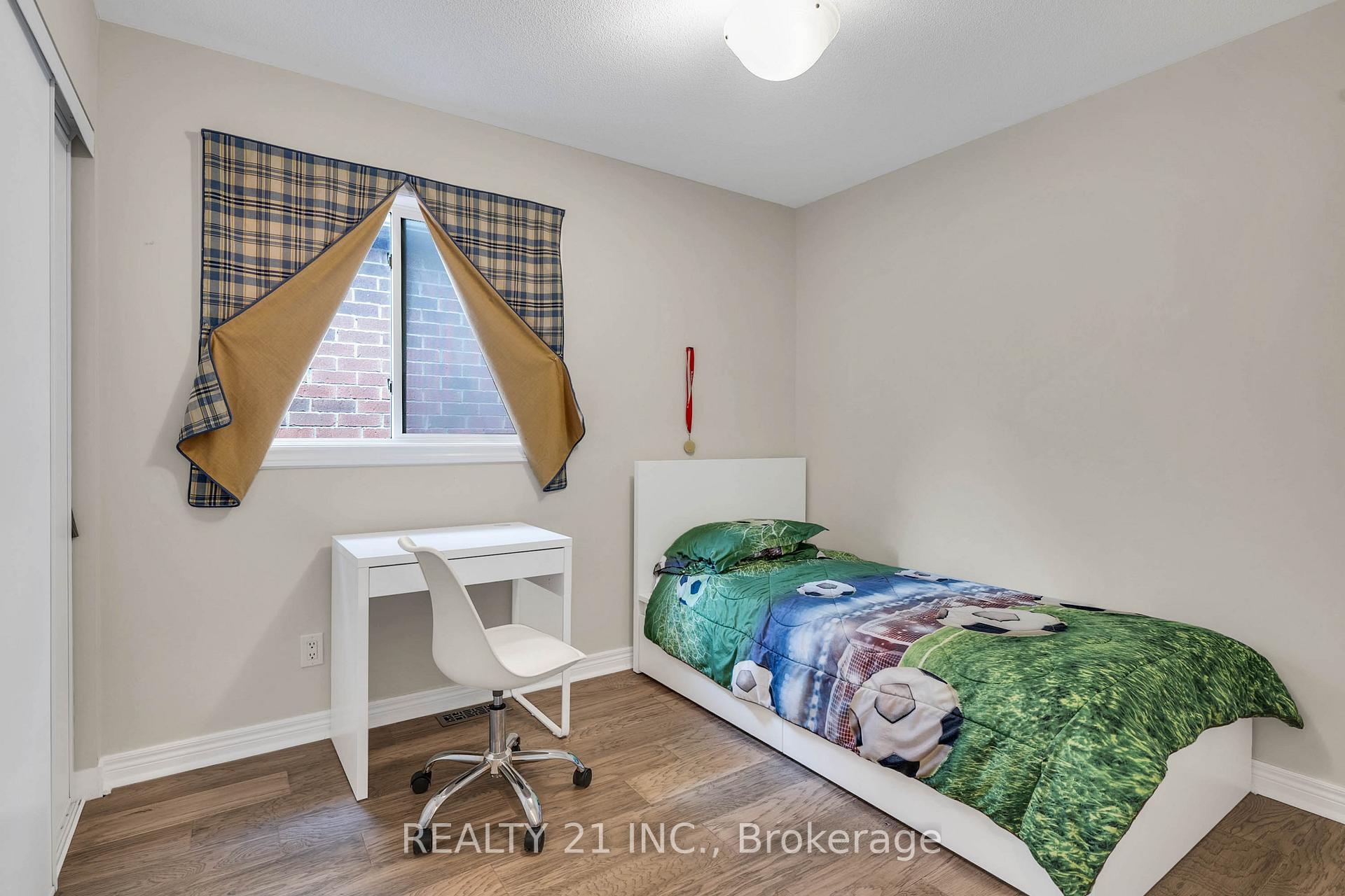 Photo 27 of 65 Howling Crescent, Ajax, South East — HOMEH