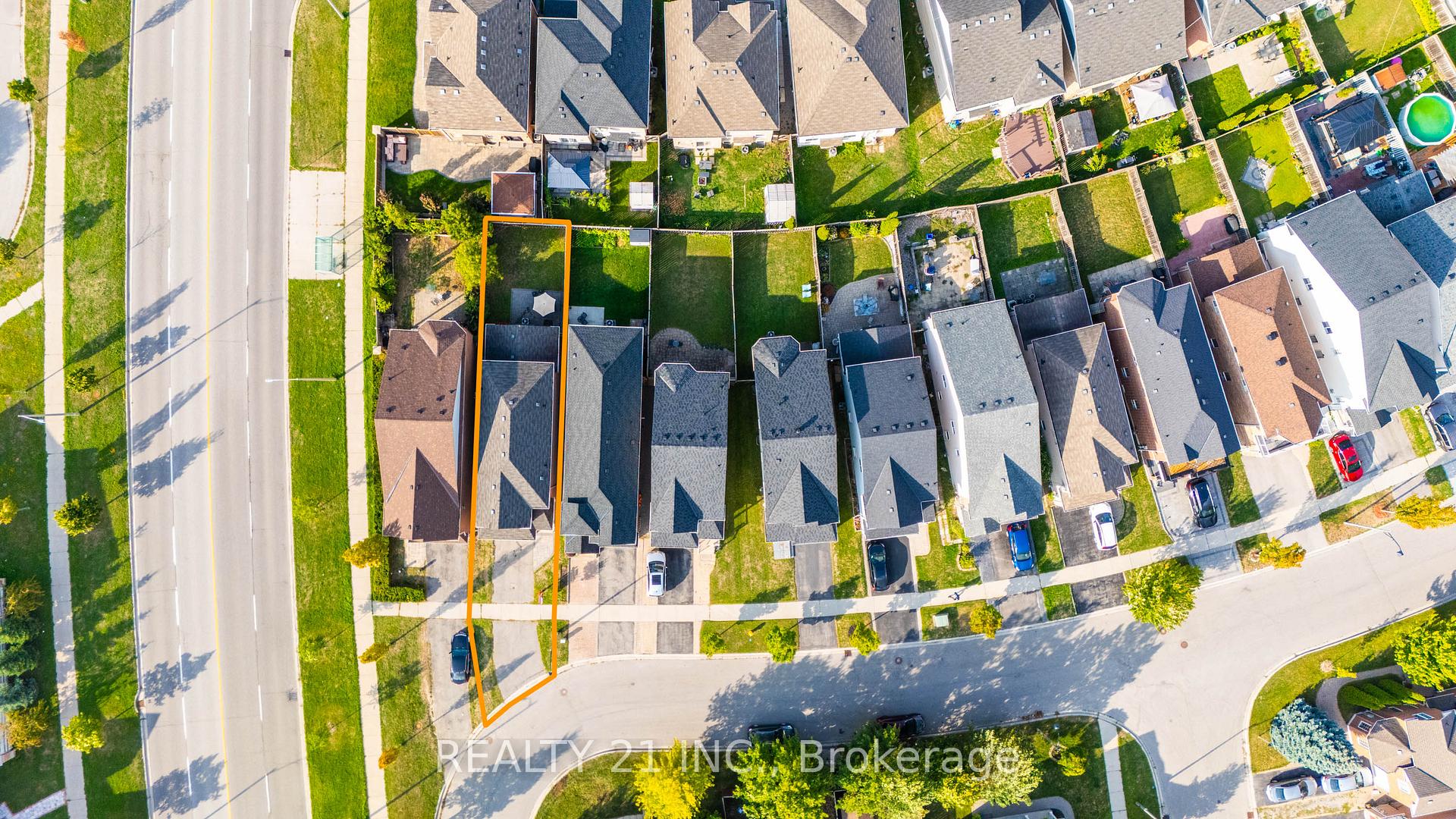 Photo 43 of 65 Howling Crescent, Ajax, South East — HOMEH