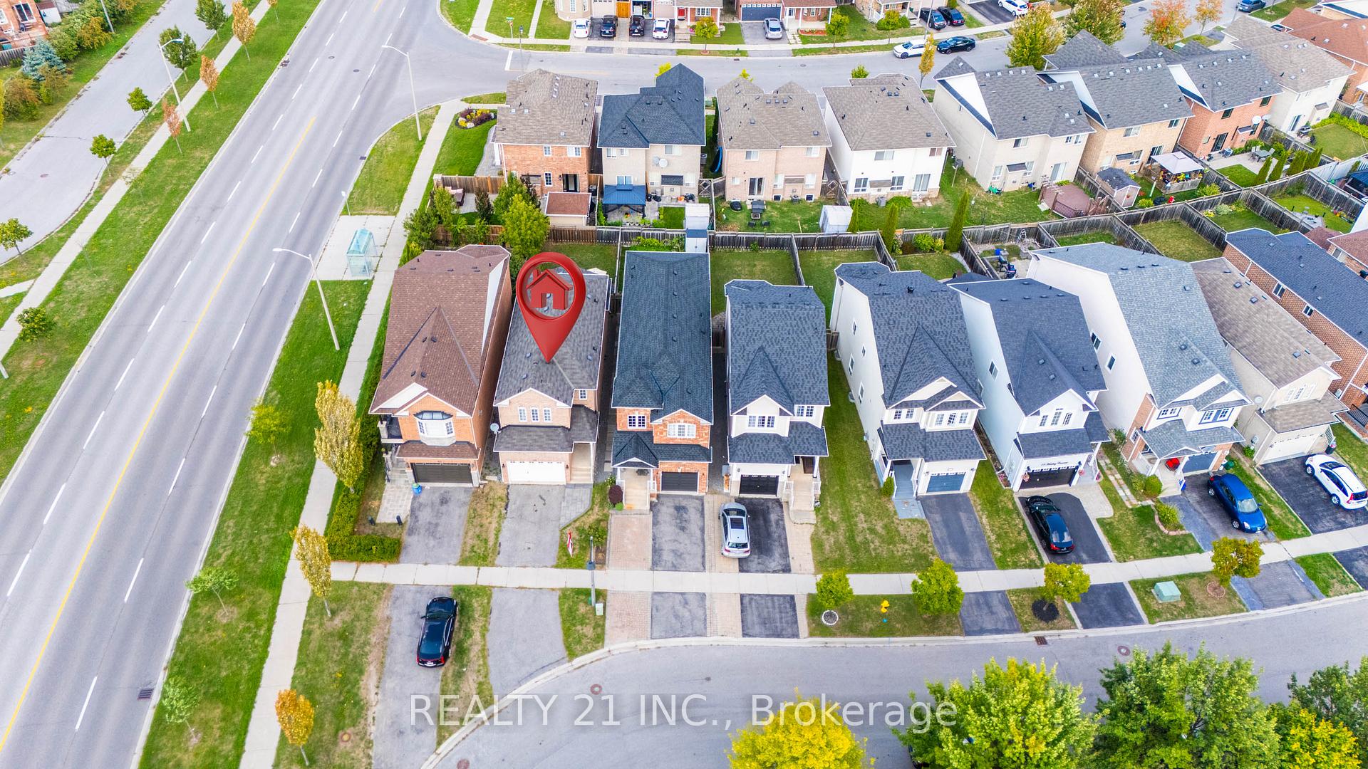 Photo 38 of 65 Howling Crescent, Ajax, South East — HOMEH