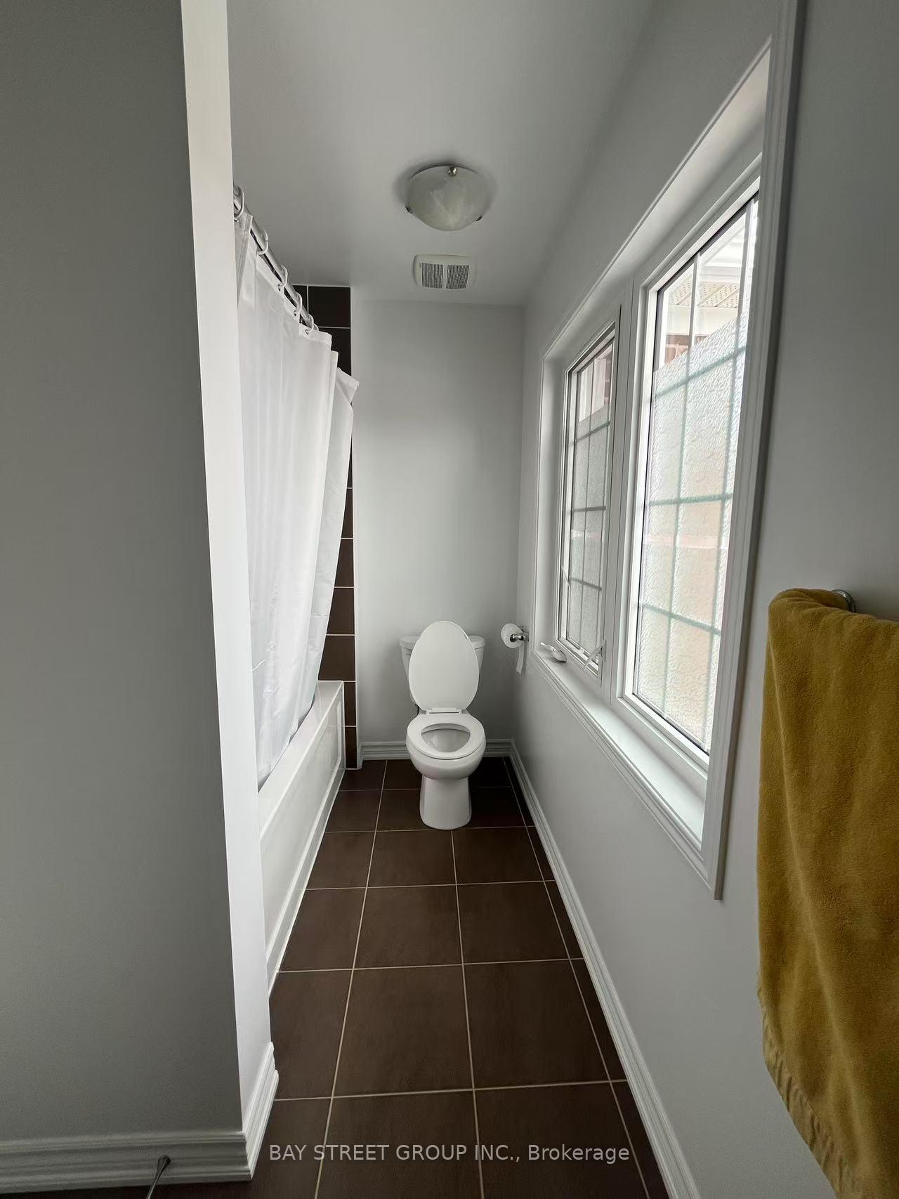 Photo 6 of 119 Hutt Crescent, Aurora, Rural Aurora — HOMEH