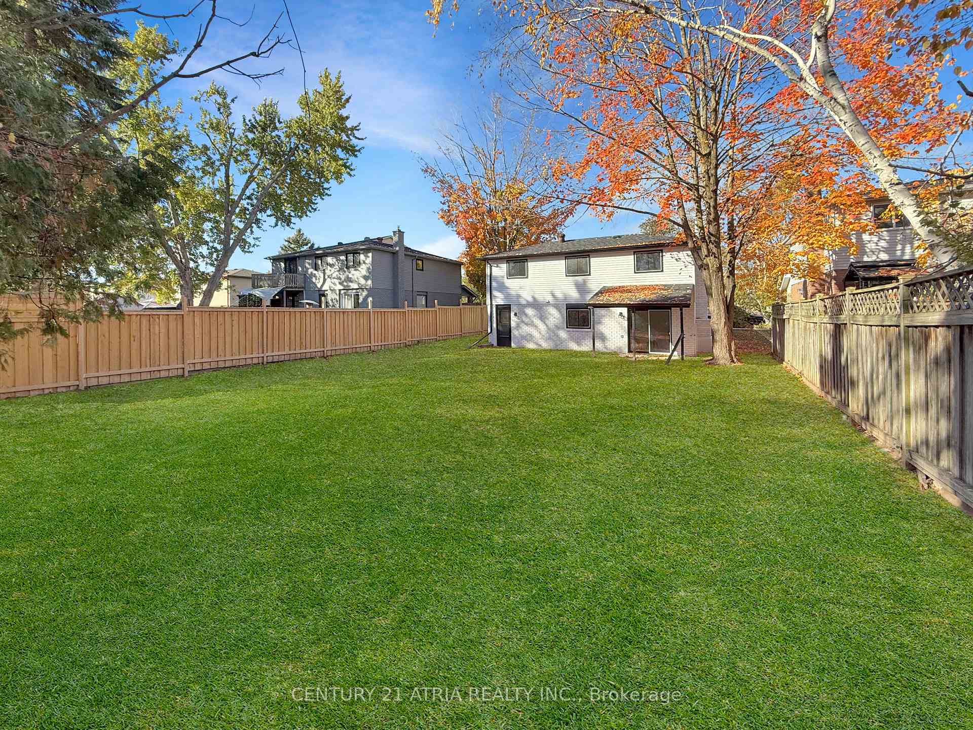 Photo 31 of 323 Nelson Street, Barrie, Grove East — HOMEH