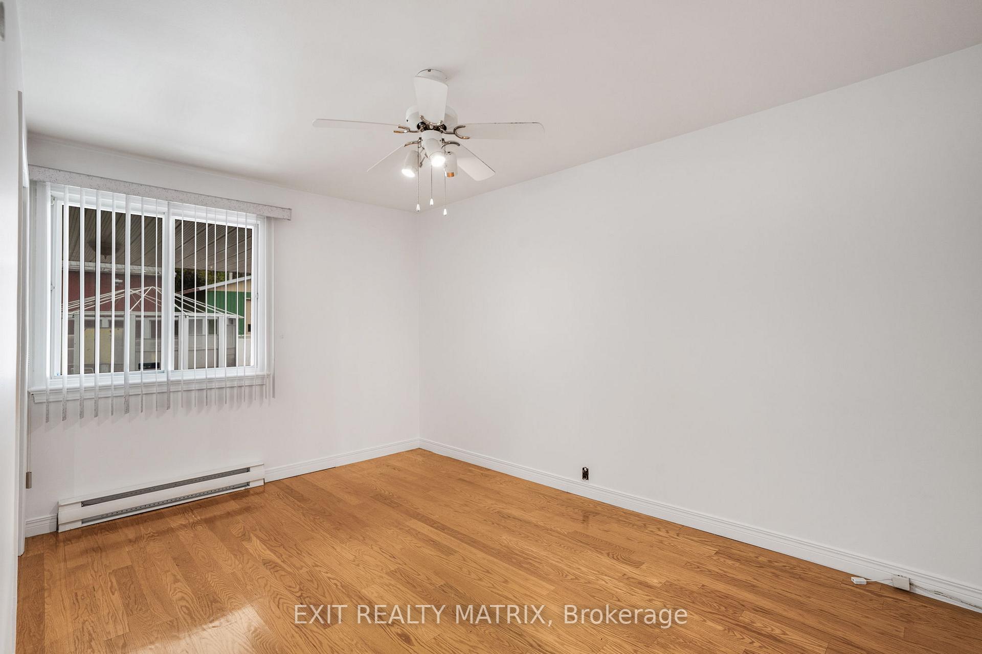 Photo 13 of 323 Longueuil Street, Champlain, L'Orignal — HOMEH
