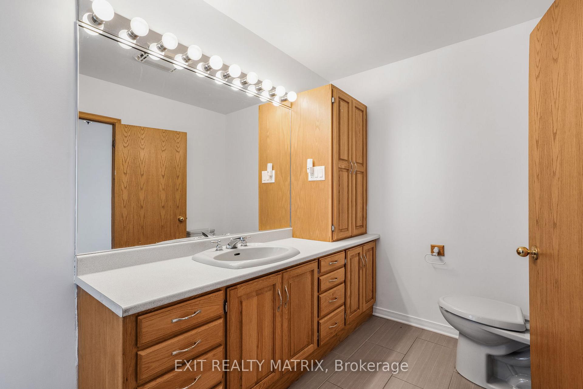 Photo 20 of 323 Longueuil Street, Champlain, L'Orignal — HOMEH