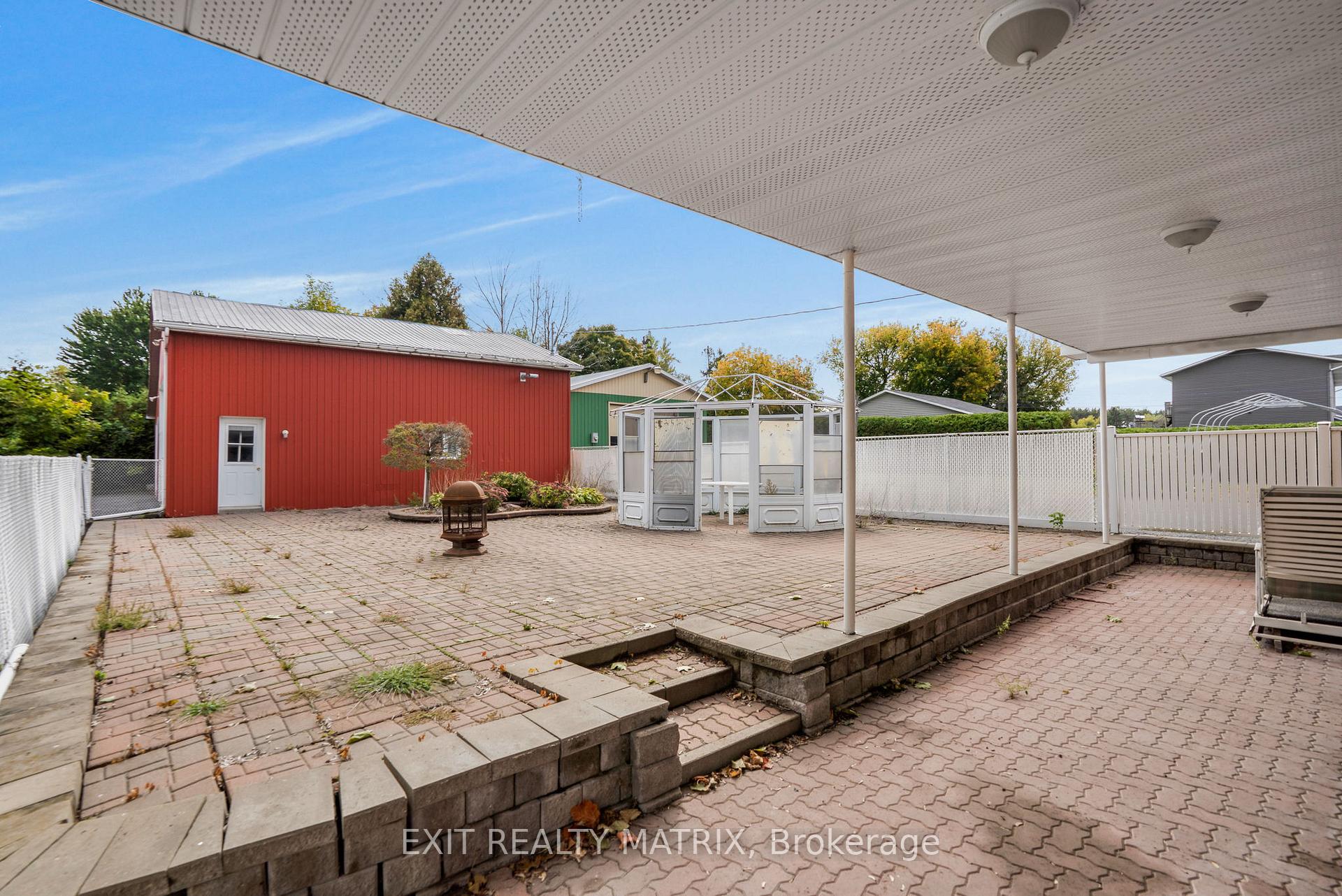 Photo 26 of 323 Longueuil Street, Champlain, L'Orignal — HOMEH