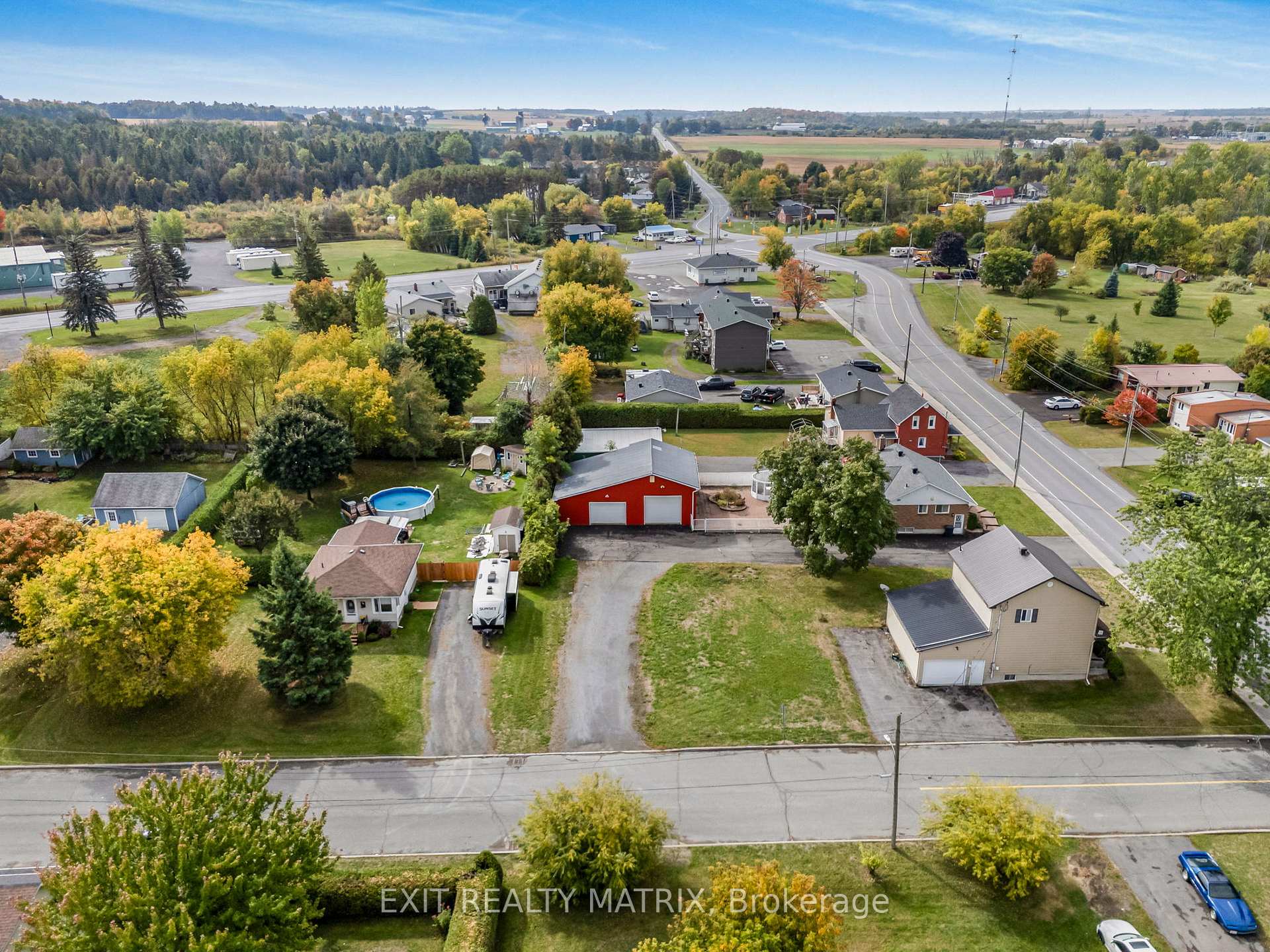 Photo 29 of 323 Longueuil Street, Champlain, L'Orignal — HOMEH