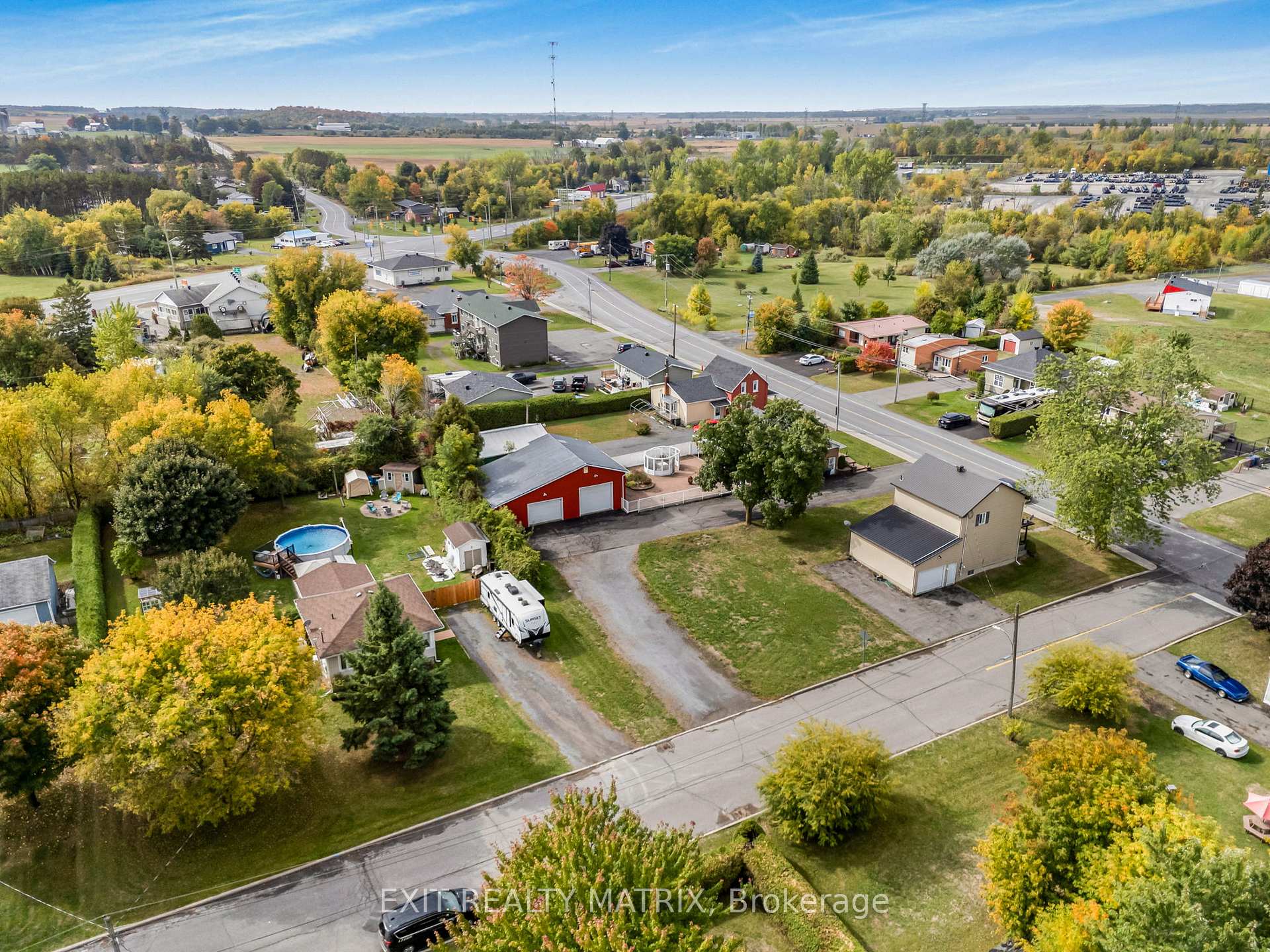 Photo 31 of 323 Longueuil Street, Champlain, L'Orignal — HOMEH