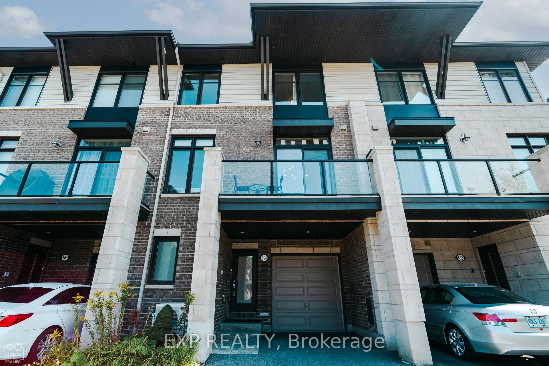 Photo 2 of 564 Labrador Crescent, Ottawa, Blossom Park/Kemp Park/Findlay Creek — HOMEH
