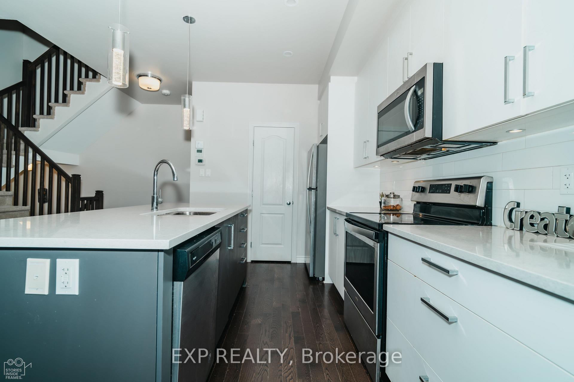 Photo 6 of 564 Labrador Crescent, Ottawa, Blossom Park/Kemp Park/Findlay Creek — HOMEH