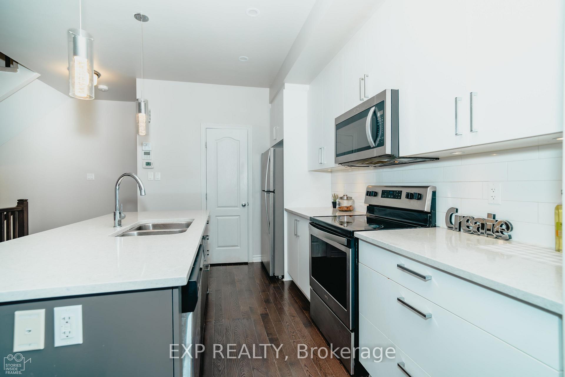 Photo 7 of 564 Labrador Crescent, Ottawa, Blossom Park/Kemp Park/Findlay Creek — HOMEH