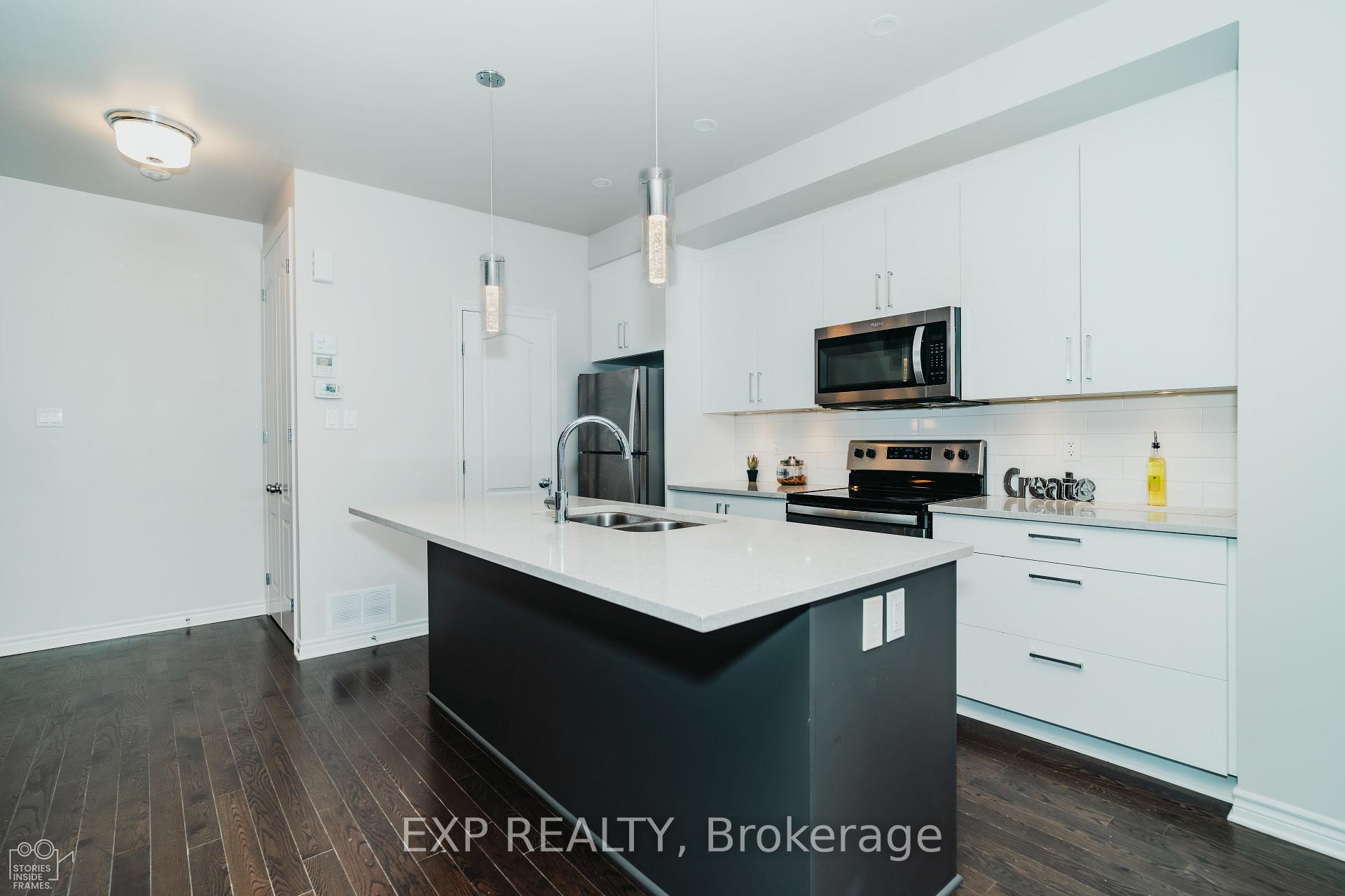 Photo 10 of 564 Labrador Crescent, Ottawa, Blossom Park/Kemp Park/Findlay Creek — HOMEH