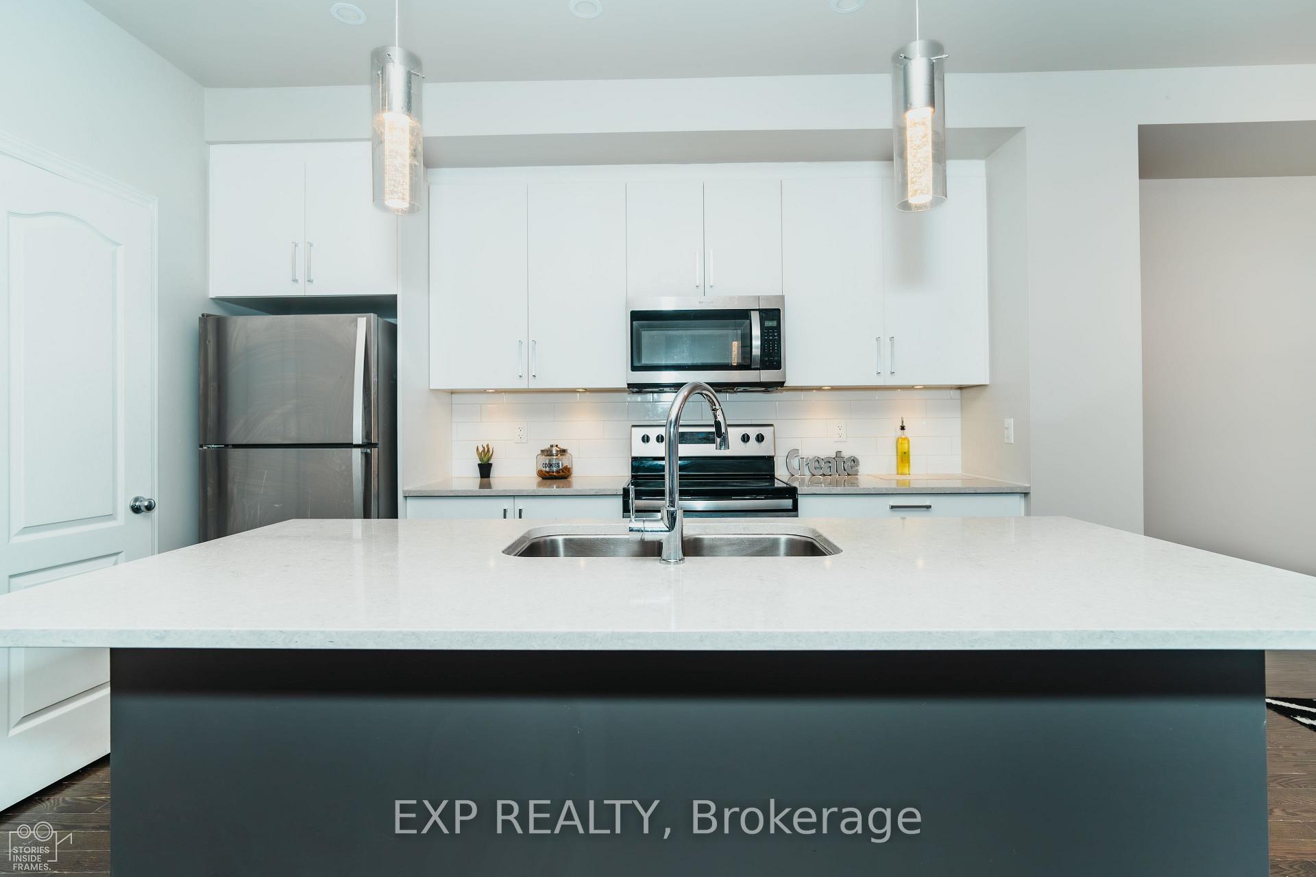 Photo 11 of 564 Labrador Crescent, Ottawa, Blossom Park/Kemp Park/Findlay Creek — HOMEH
