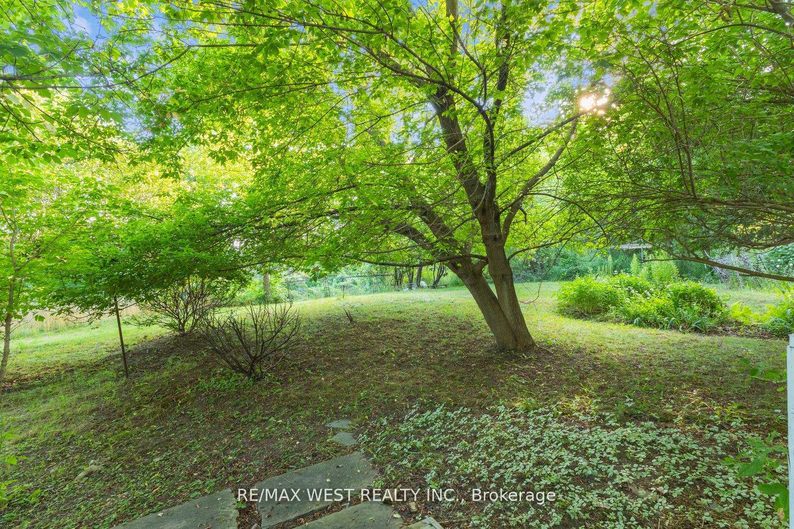 Photo 16 of 16086 Hurontario Street, Caledon, Rural Caledon — HOMEH