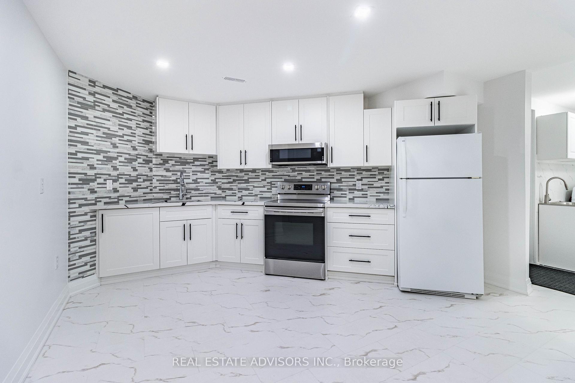 Photo 12 of 74 Pinebrook Circle, Caledon, Rural Caledon — HOMEH