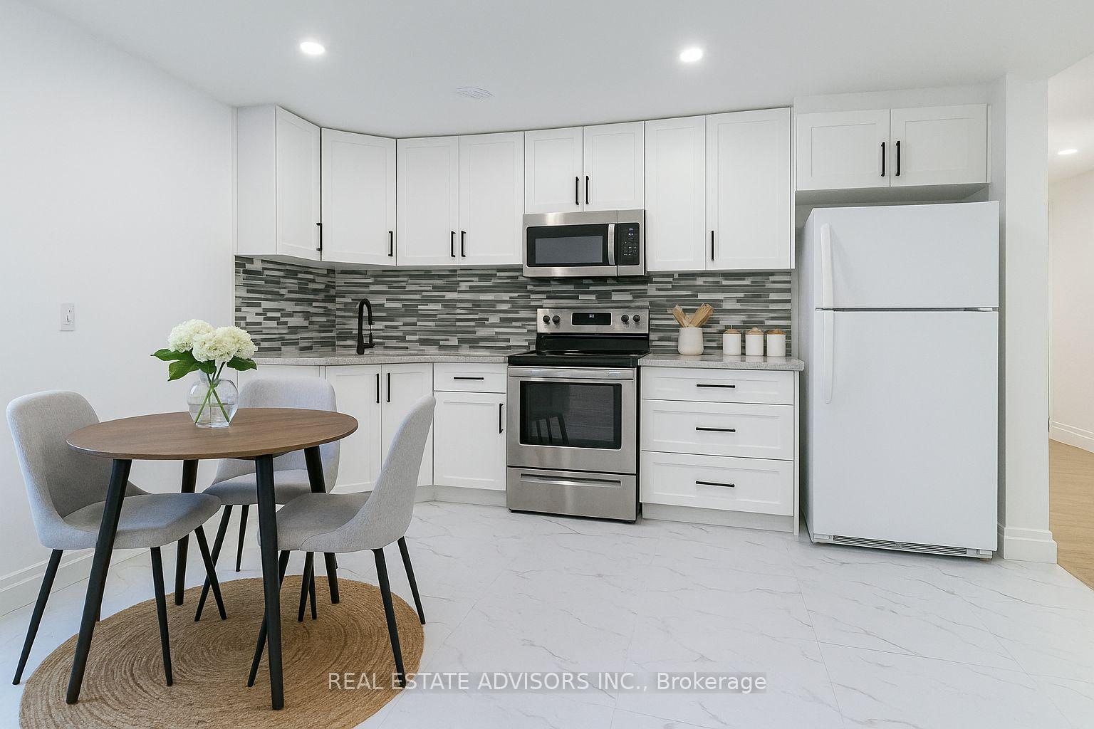 Photo 10 of 74 Pinebrook Circle, Caledon, Rural Caledon — HOMEH