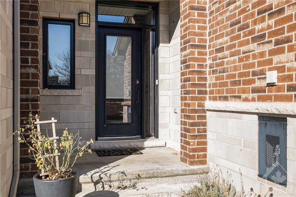 Photo 2 of 635 Whitecliffs Avenue, Ottawa, Riverside South — HOMEH