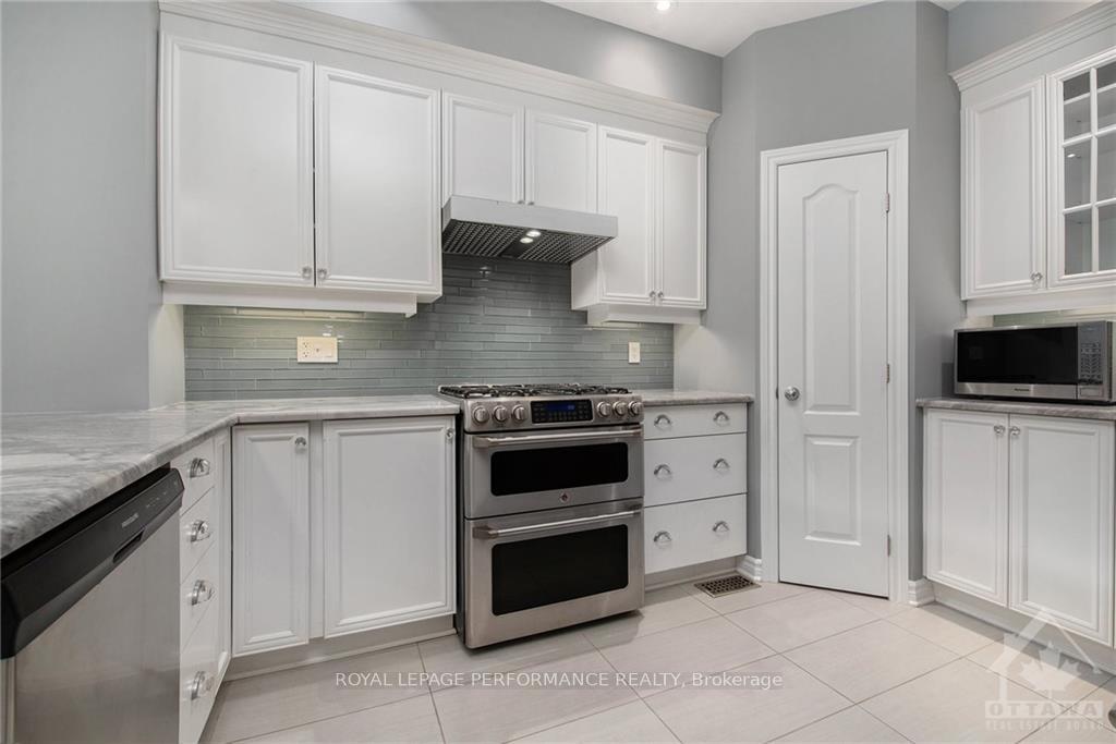 Photo 10 of 635 Whitecliffs Avenue, Ottawa, Riverside South — HOMEH