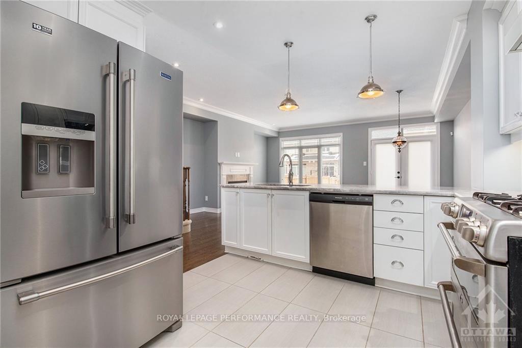 Photo 13 of 635 Whitecliffs Avenue, Ottawa, Riverside South — HOMEH