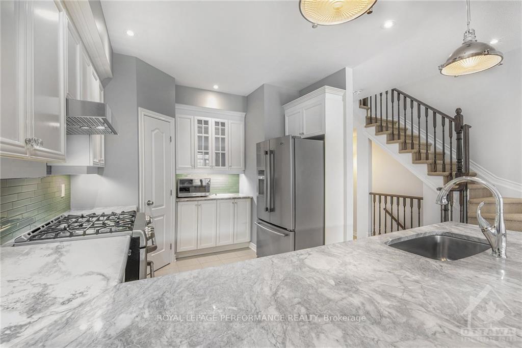 Photo 14 of 635 Whitecliffs Avenue, Ottawa, Riverside South — HOMEH