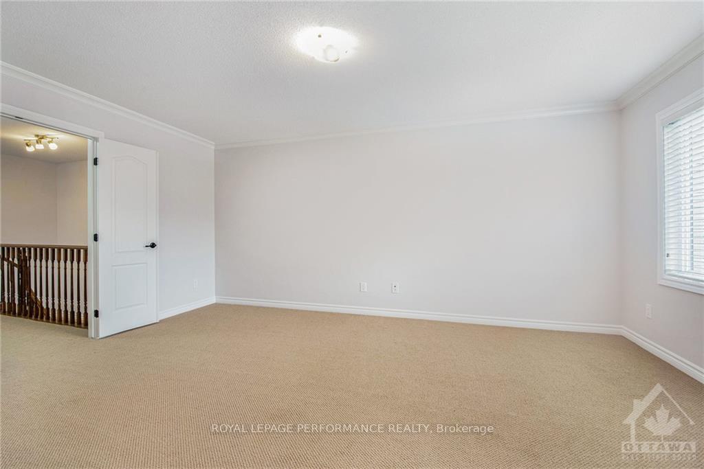 Photo 12 of 635 Whitecliffs Avenue, Ottawa, Riverside South — HOMEH