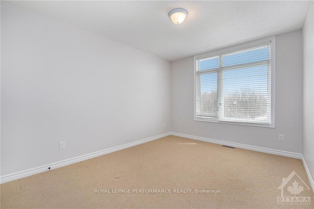 Photo 15 of 635 Whitecliffs Avenue, Ottawa, Riverside South — HOMEH