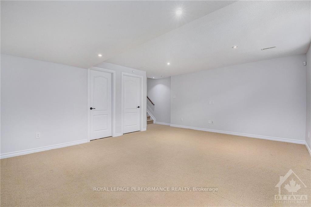 Photo 23 of 635 Whitecliffs Avenue, Ottawa, Riverside South — HOMEH