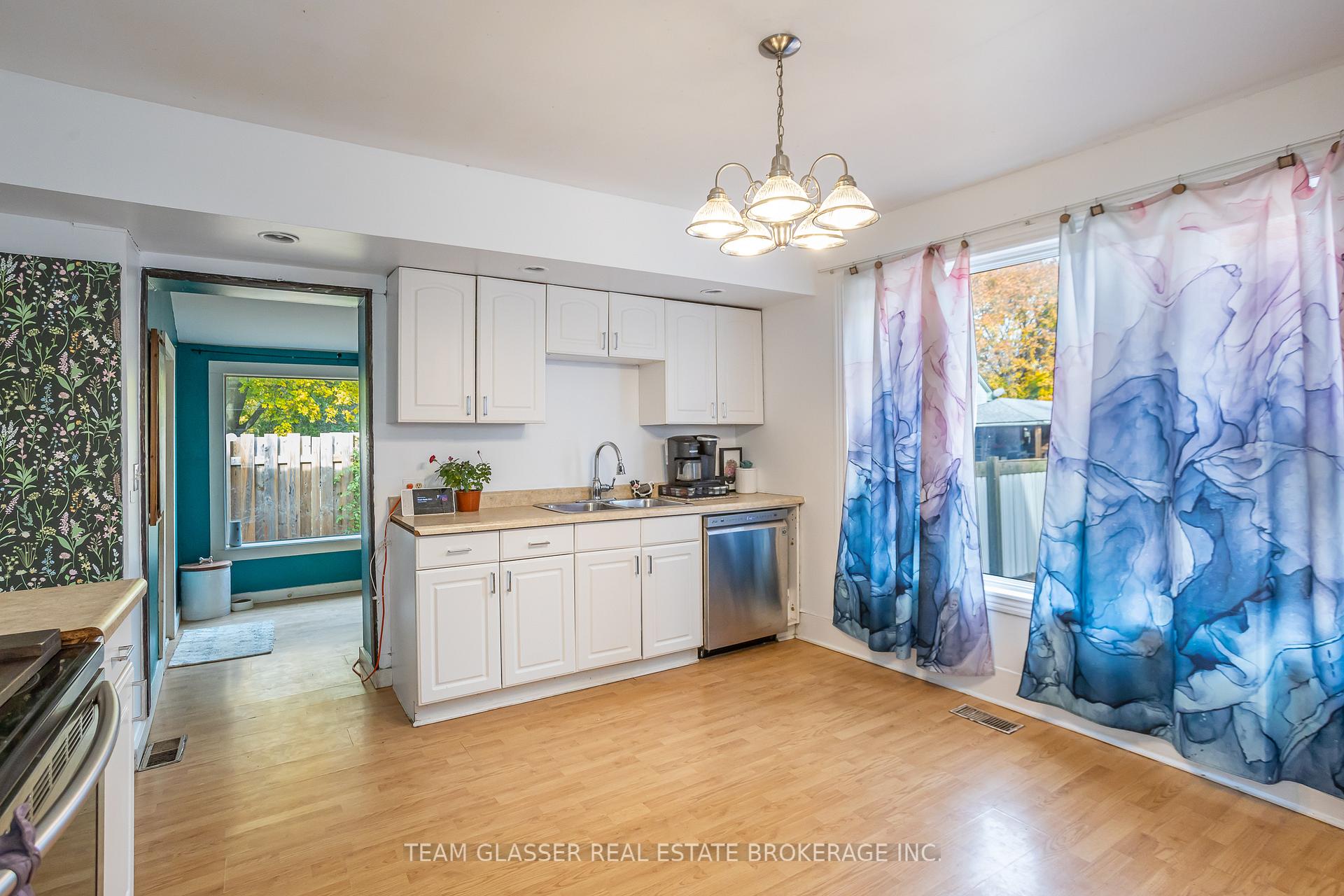 Photo 12 of 47 Warren Street, Aylmer — HOMEH
