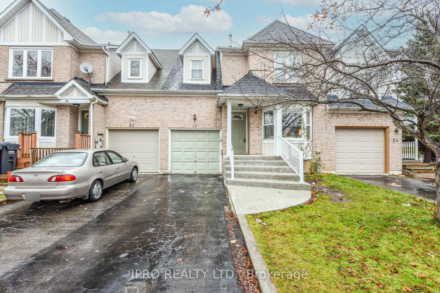 Front of 22 Desert Sand Drive