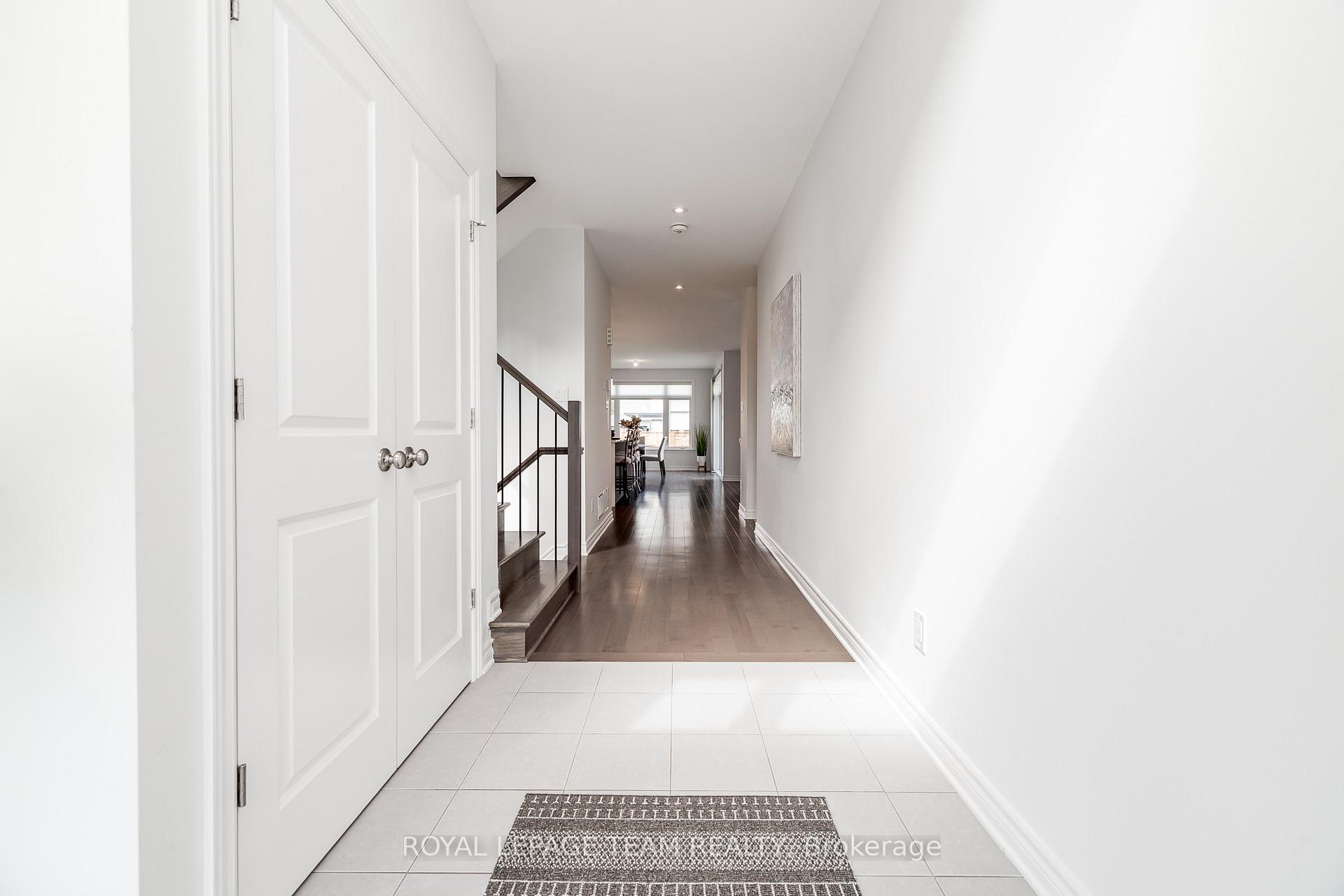 Photo 5 of 636 Mistwell Lane, Ottawa, Riverside South/Gloucester Glen — HOMEH