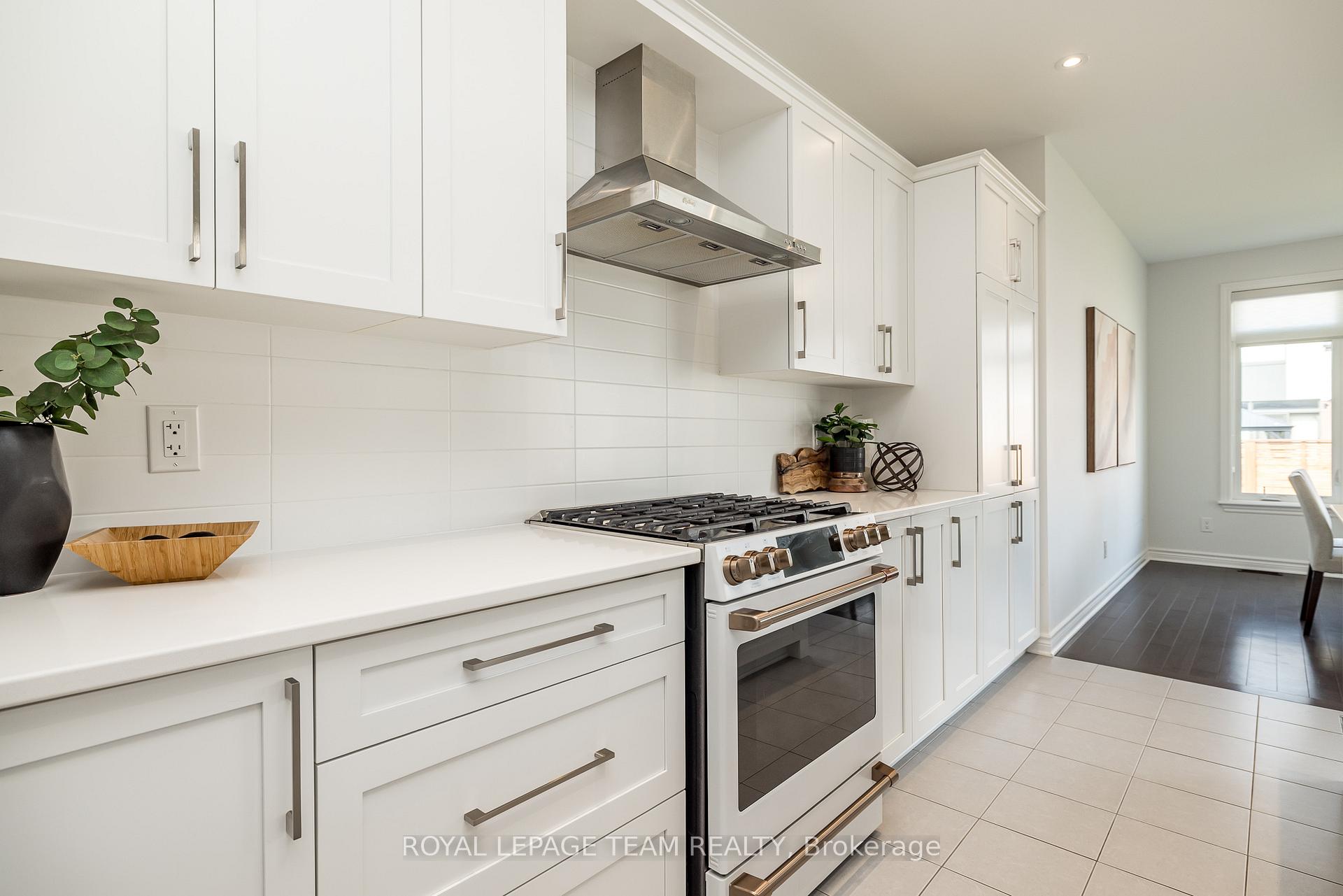 Photo 13 of 636 Mistwell Lane, Ottawa, Riverside South/Gloucester Glen — HOMEH