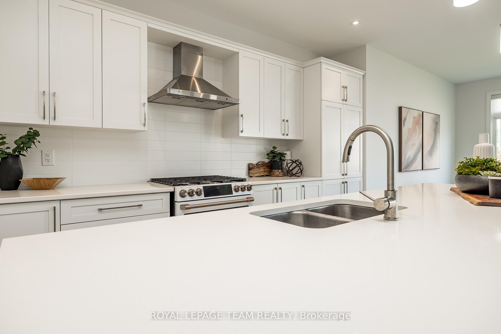Photo 16 of 636 Mistwell Lane, Ottawa, Riverside South/Gloucester Glen — HOMEH