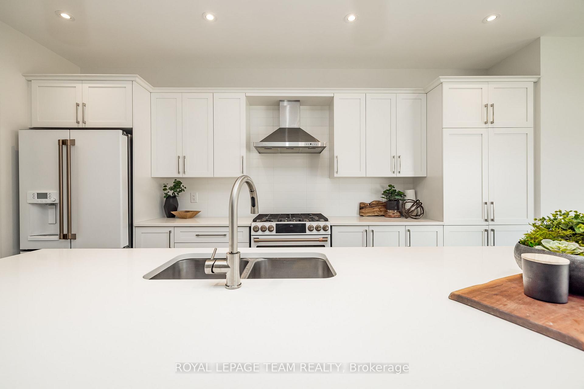 Photo 15 of 636 Mistwell Lane, Ottawa, Riverside South/Gloucester Glen — HOMEH
