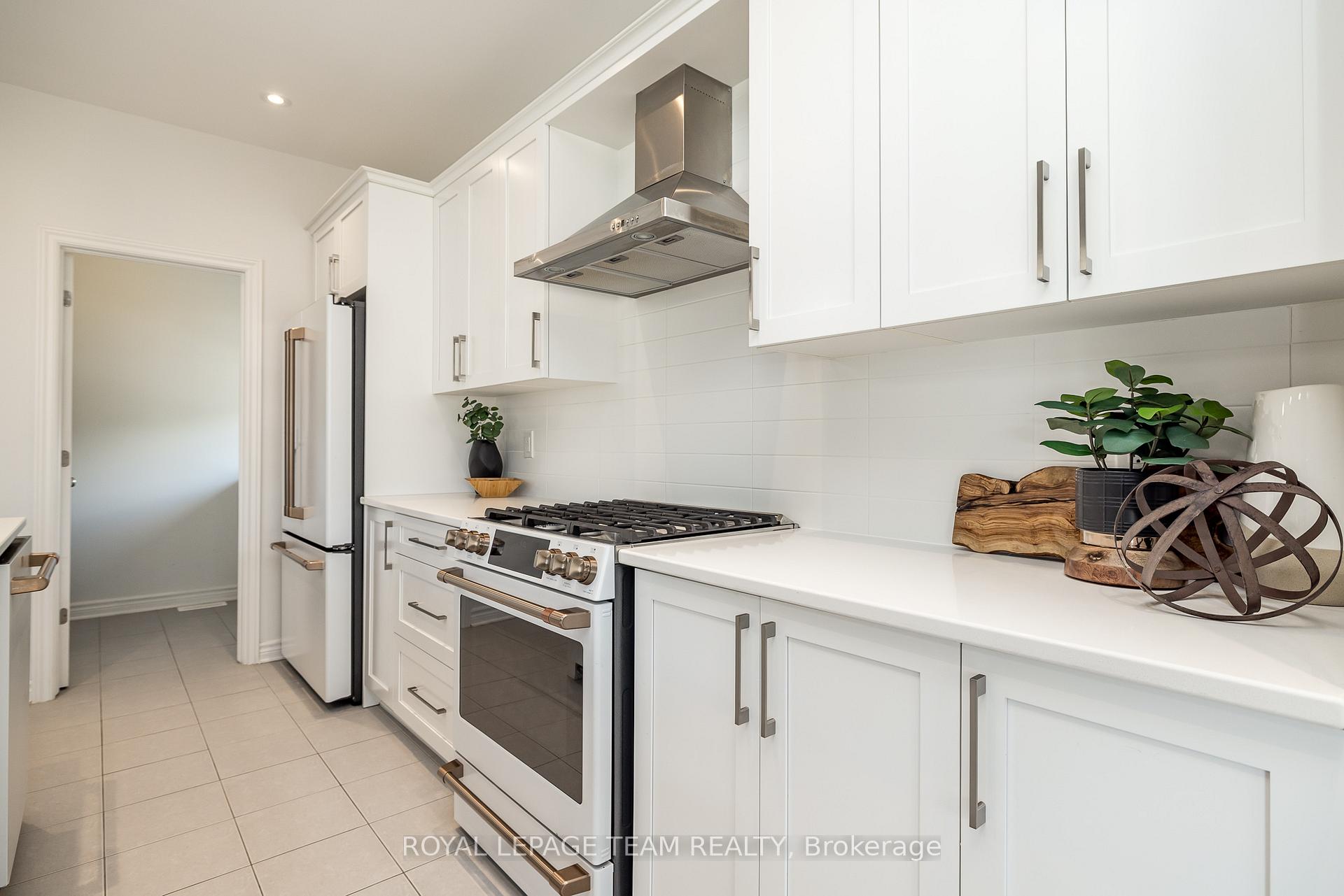 Photo 17 of 636 Mistwell Lane, Ottawa, Riverside South/Gloucester Glen — HOMEH