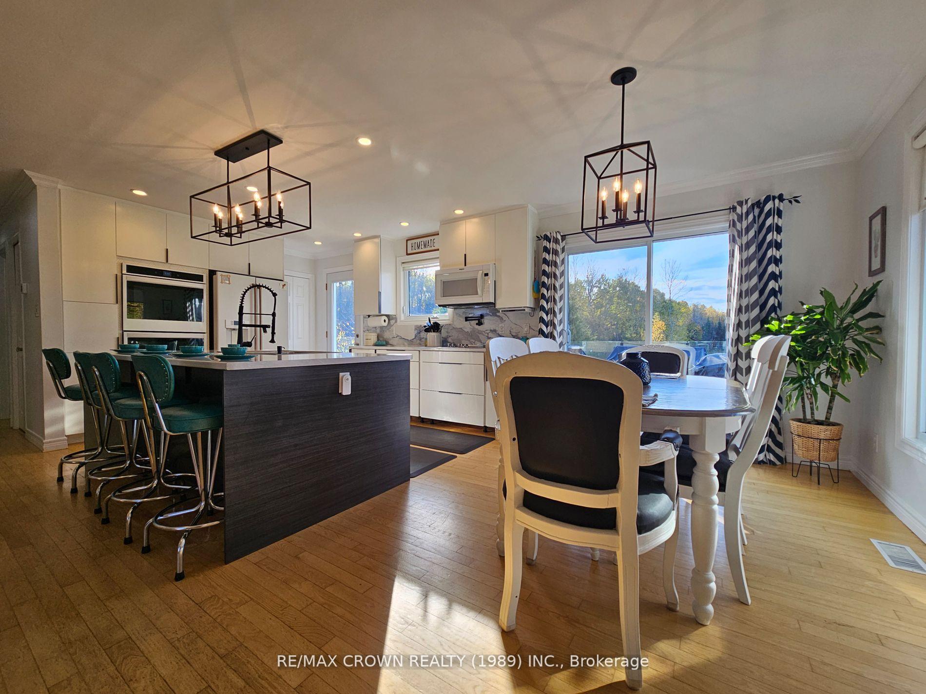 Photo 10 of 887 River Road, Chisholm — HOMEH
