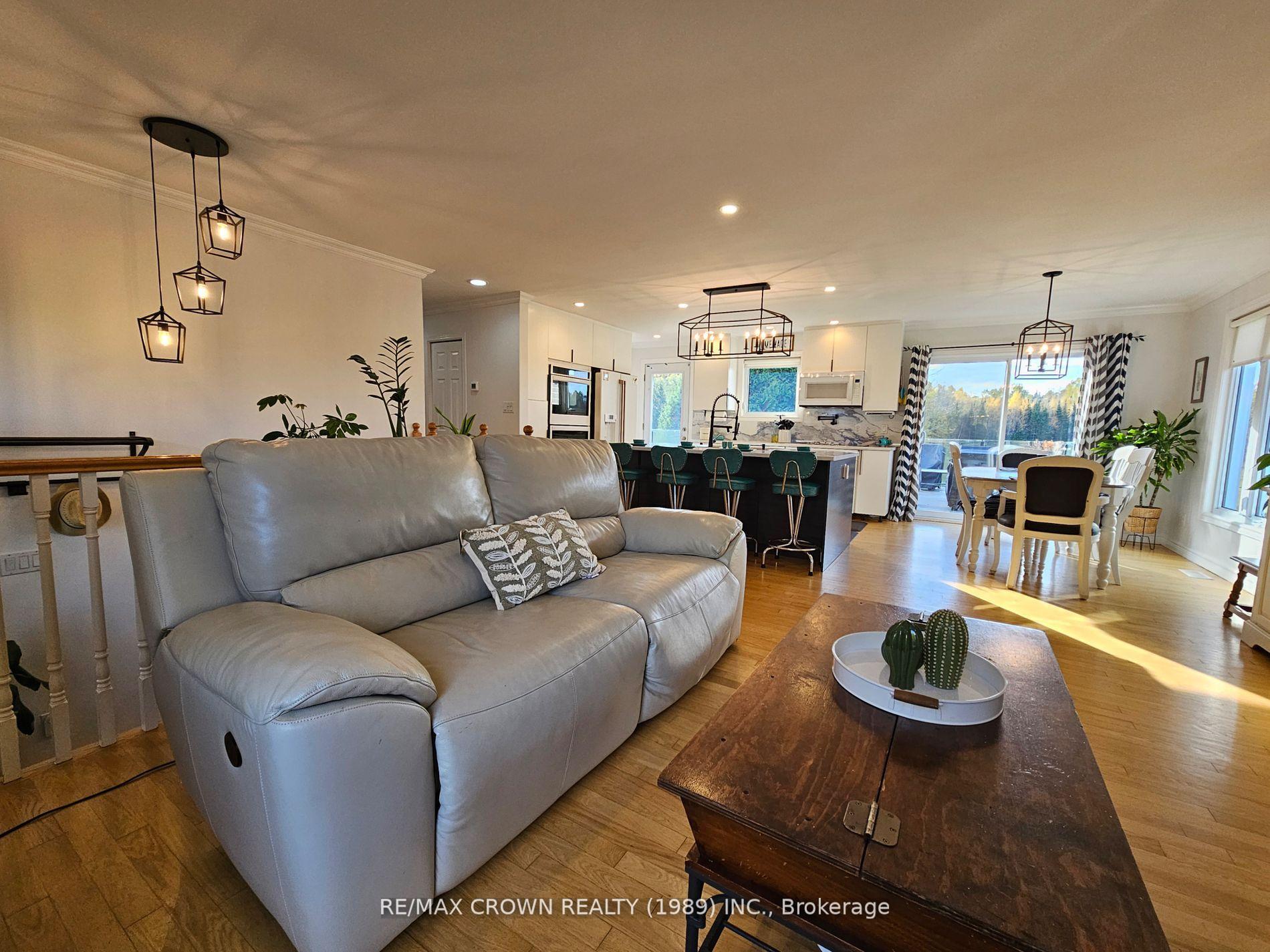 Photo 20 of 887 River Road, Chisholm — HOMEH