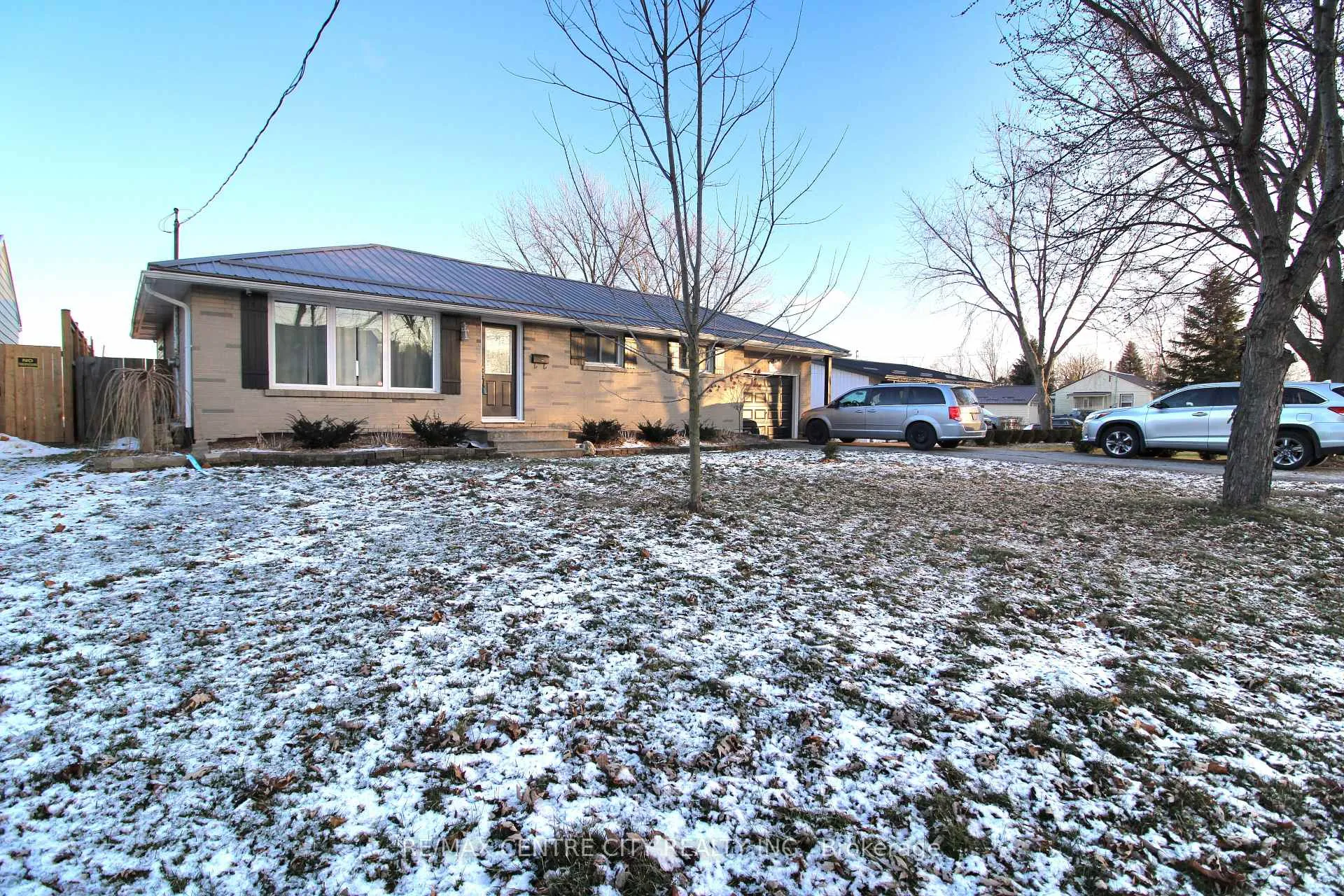 Photo 1 of 200 Centennial Avenue, Central Elgin, Rural Central Elgin — HOMEH