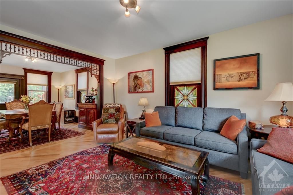 Photo 3 of 252 Harrington Street, Arnprior — HOMEH