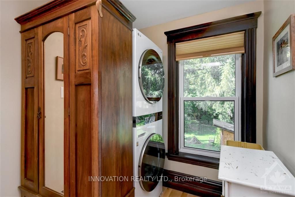 Photo 11 of 252 Harrington Street, Arnprior — HOMEH