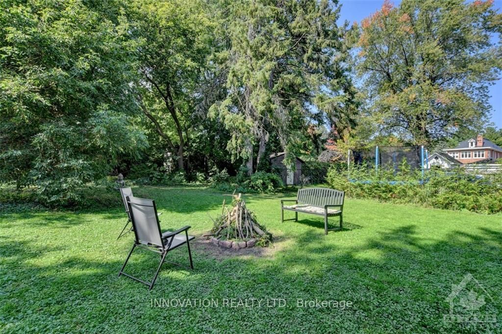 Photo 25 of 252 Harrington Street, Arnprior — HOMEH