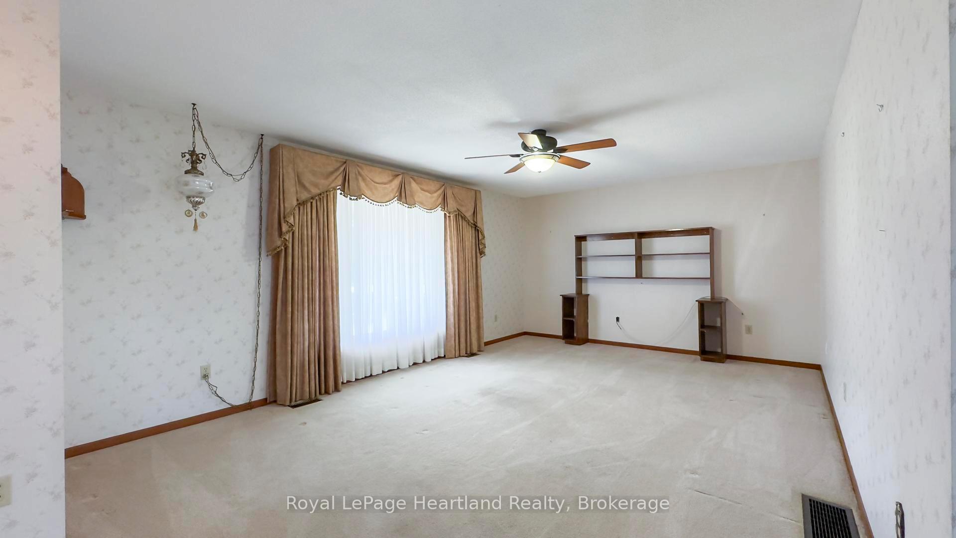 Photo 5 of 45 Winter Court, Central Huron, Clinton — HOMEH
